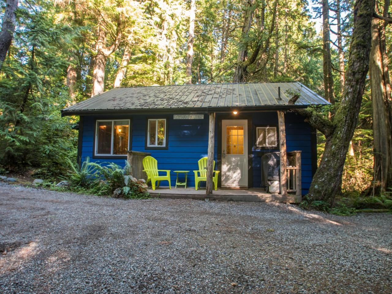 Surfs Inn Rainforest Cottages Ucluelet Luaran gambar
