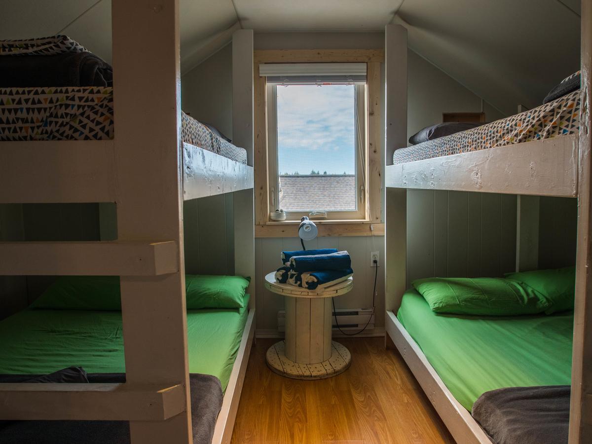 Surfs Inn Rainforest Cottages Ucluelet Luaran gambar