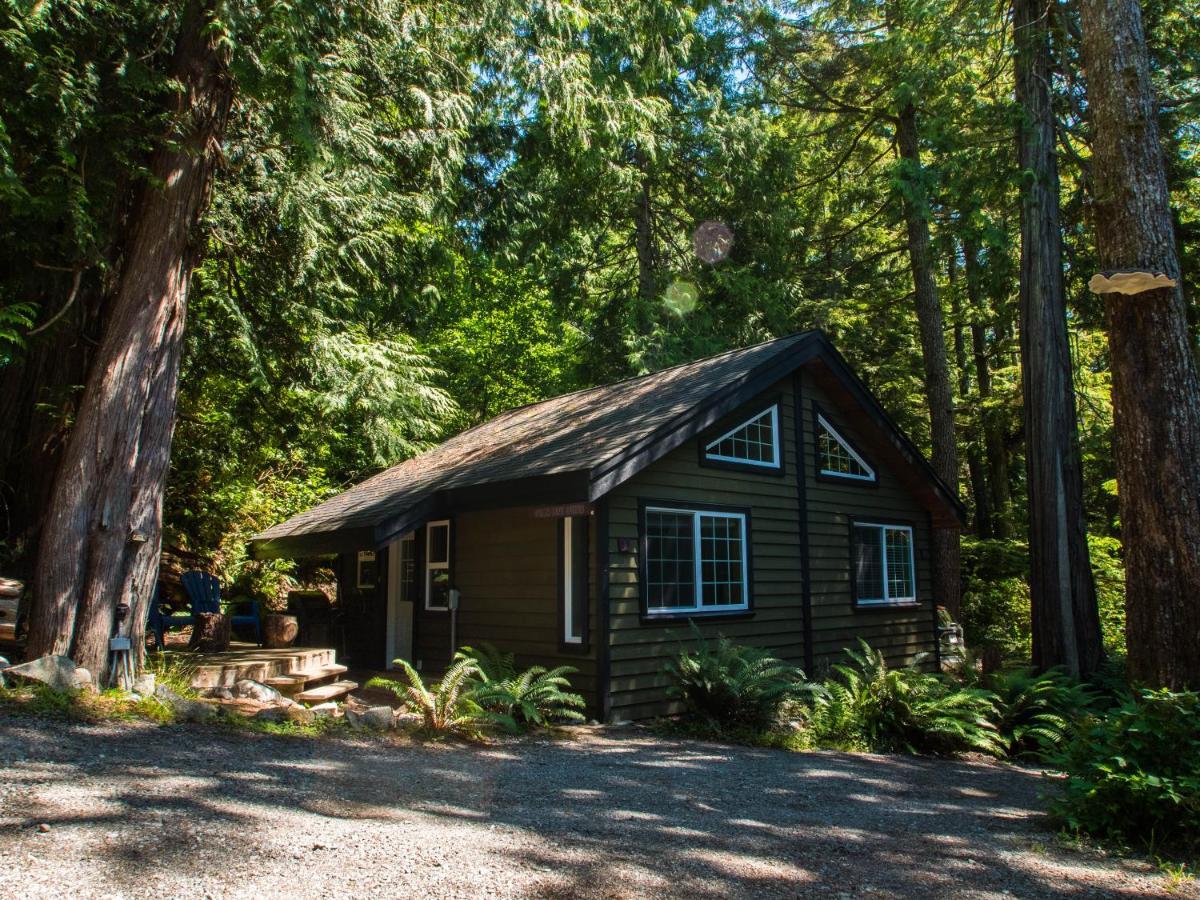 Surfs Inn Rainforest Cottages Ucluelet Luaran gambar