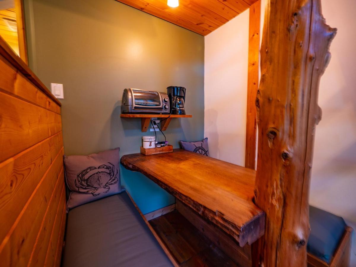 Surfs Inn Rainforest Cottages Ucluelet Luaran gambar